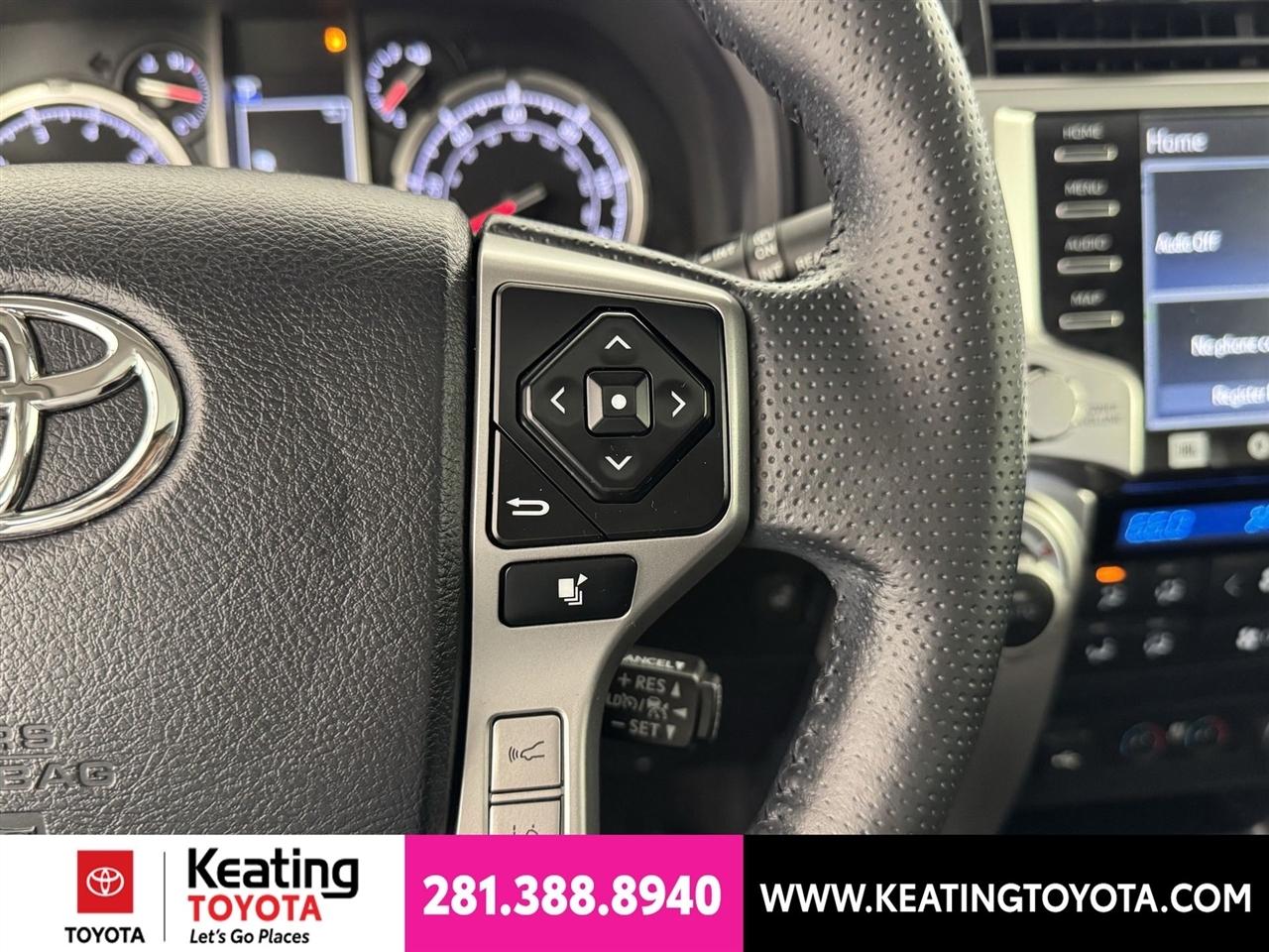 Toyota 4Runner Limited 2WD 2024