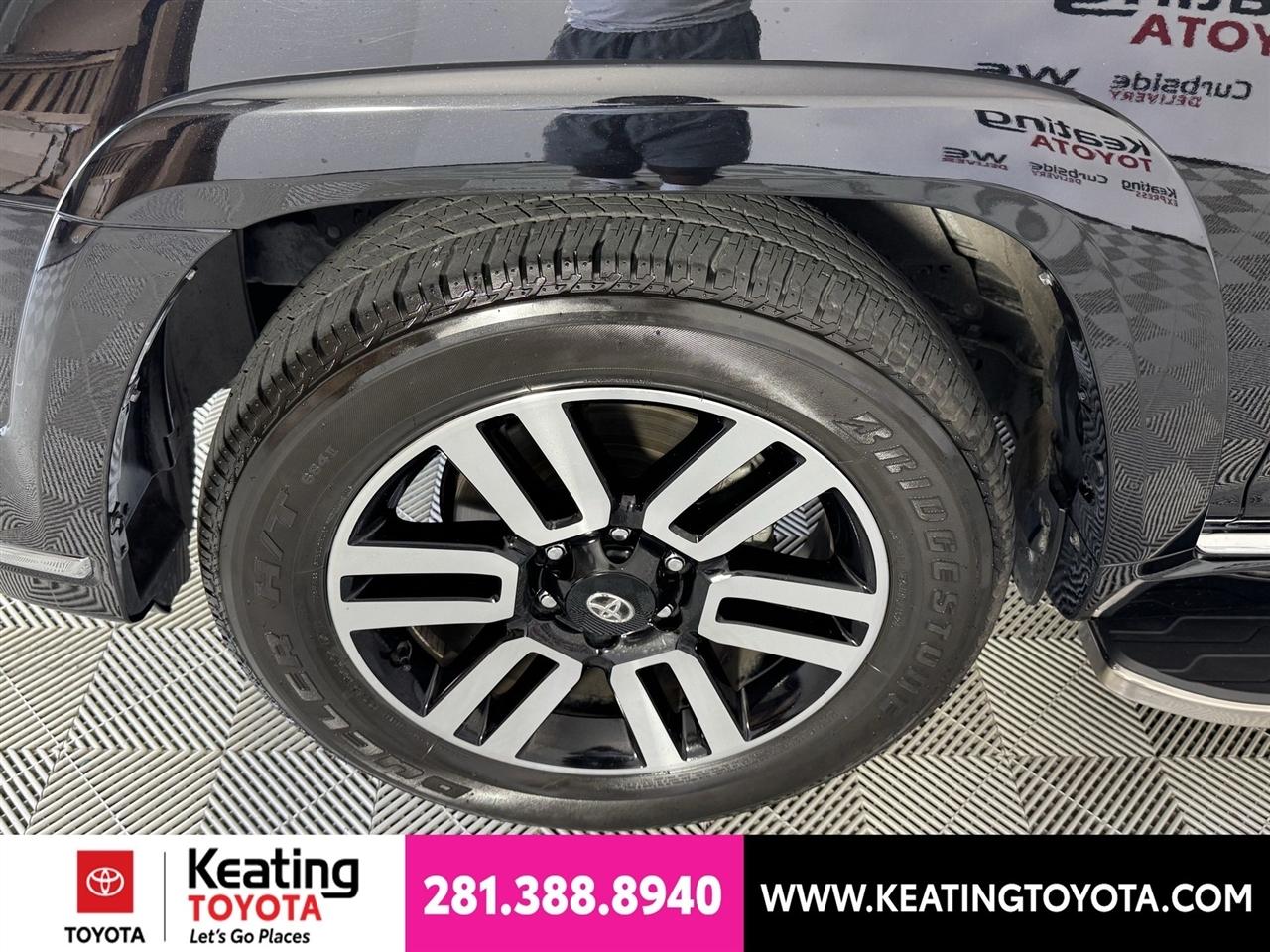 Toyota 4Runner Limited 2WD 2024