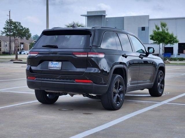 Jeep Grand Cherokee Laredo E 2WD 2023