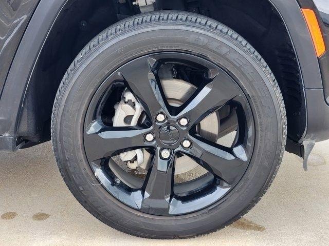 Jeep Grand Cherokee Laredo E 2WD 2023