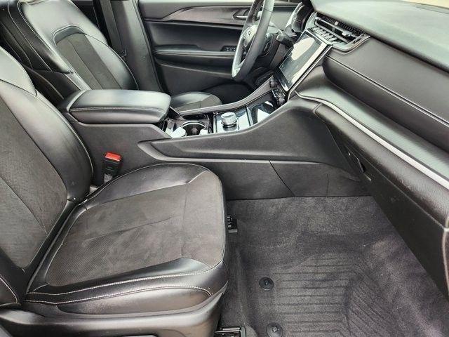 Jeep Grand Cherokee Laredo E 2WD 2023