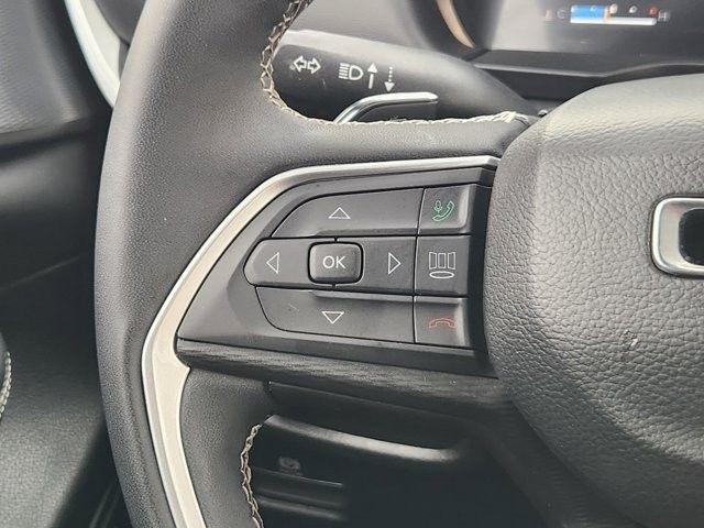 Jeep Grand Cherokee Laredo E 2WD 2023