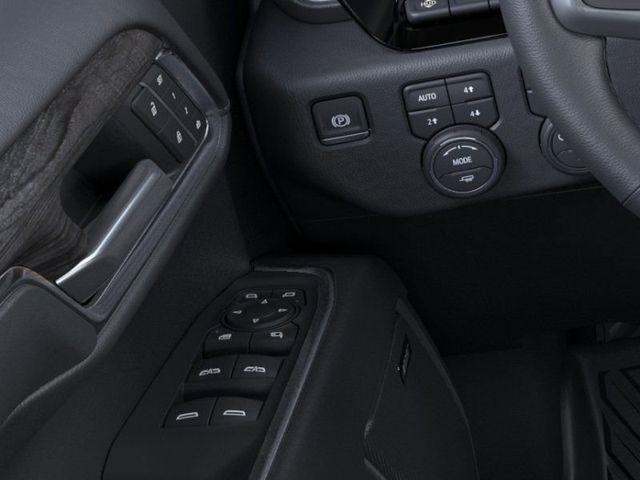 Chevrolet Silverado 1500 LTZ Crew Cab 4WD 2026