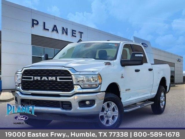 RAM 2500 Tradesman Crew Cab SWB 4WD 2024