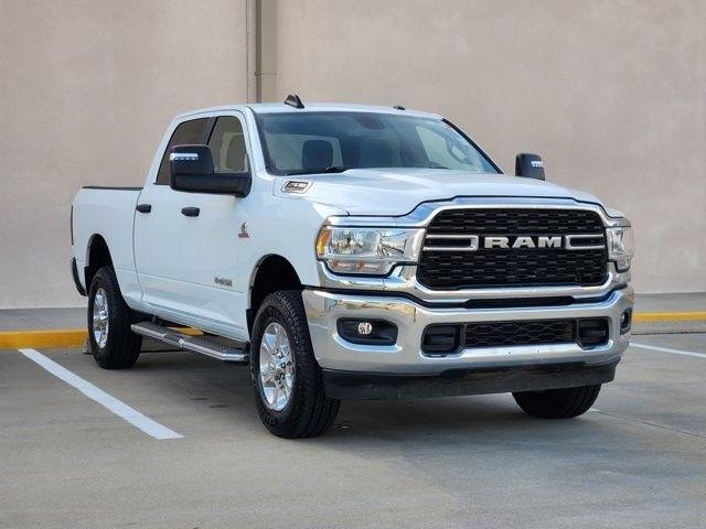 RAM 2500 Tradesman Crew Cab SWB 4WD 2024