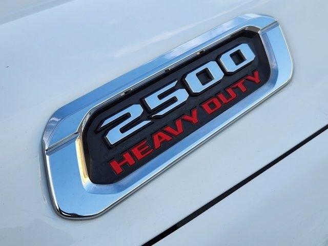 RAM 2500 Tradesman Crew Cab SWB 4WD 2024