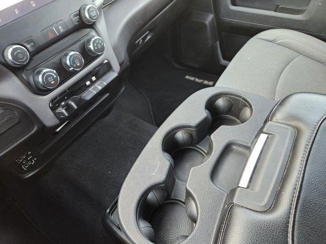 RAM 2500 Tradesman Crew Cab SWB 4WD 2024