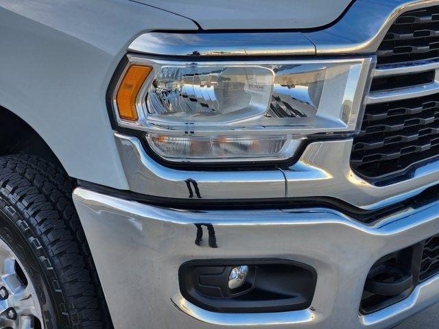 RAM 2500 Tradesman Crew Cab SWB 4WD 2024