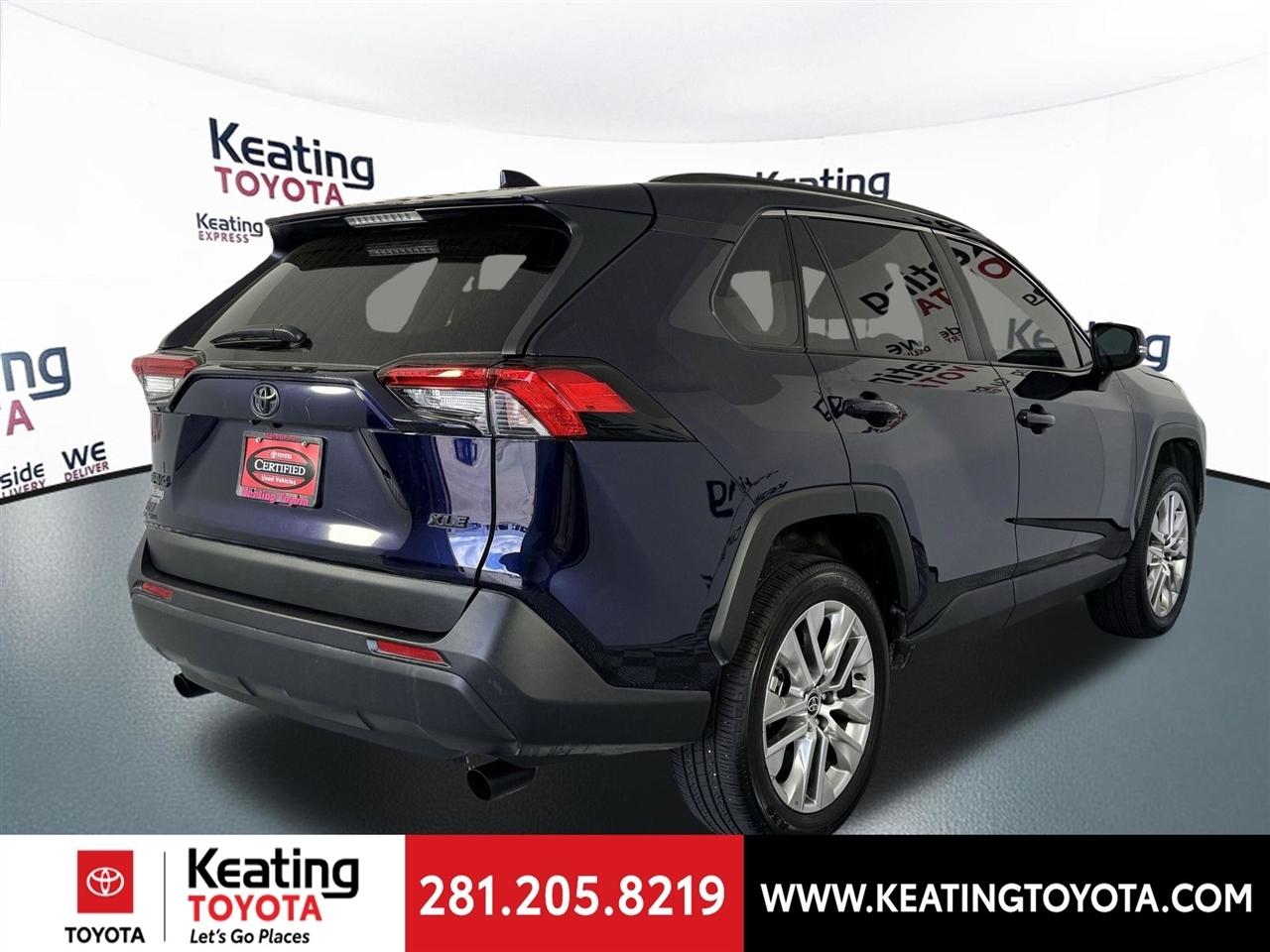 Toyota RAV4 XLE Premium 2024