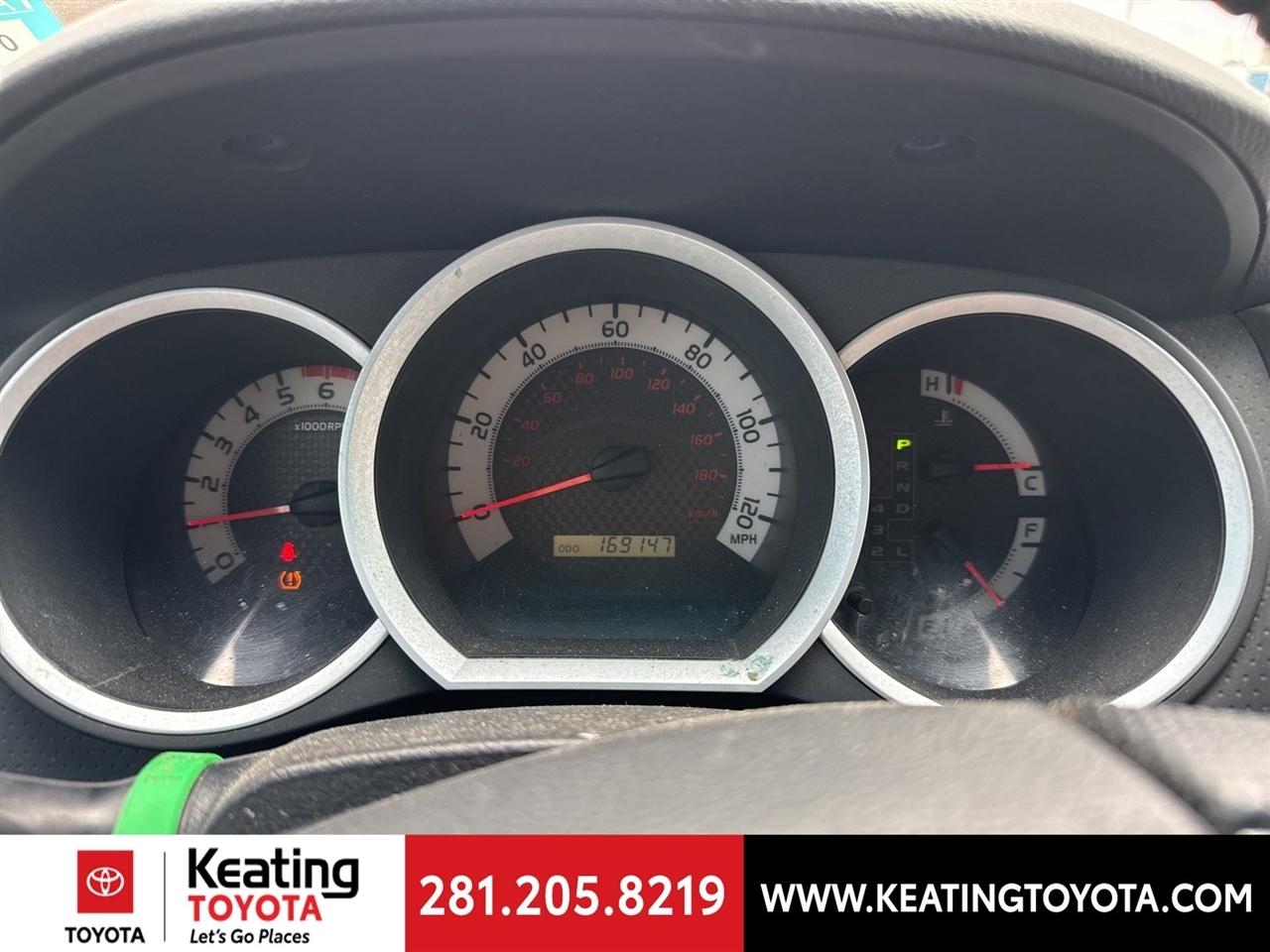 Toyota Tacoma PreRunner Double Cab V6 5AT 2WD 2014