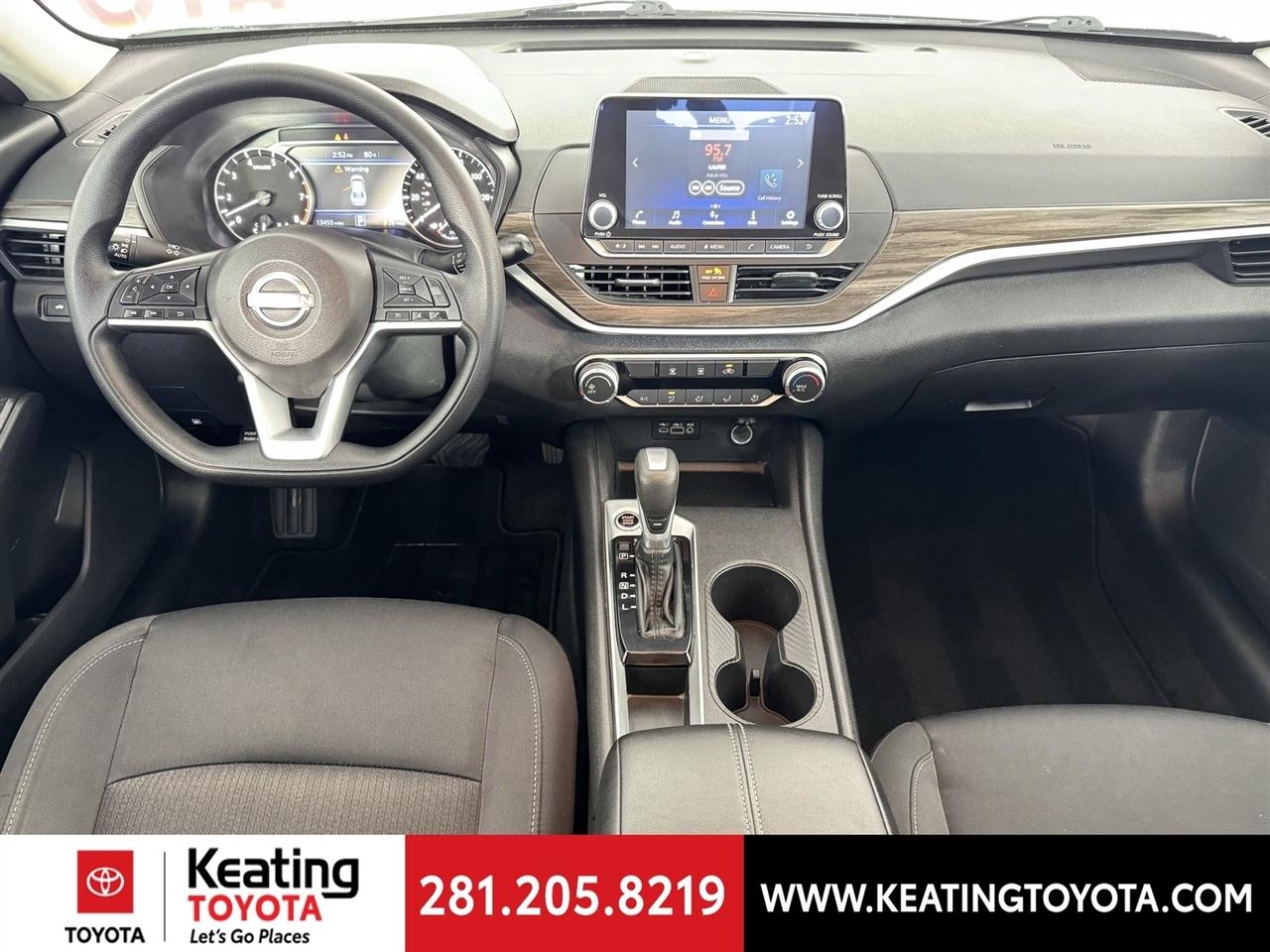 Nissan Altima 2.5 SV 2025