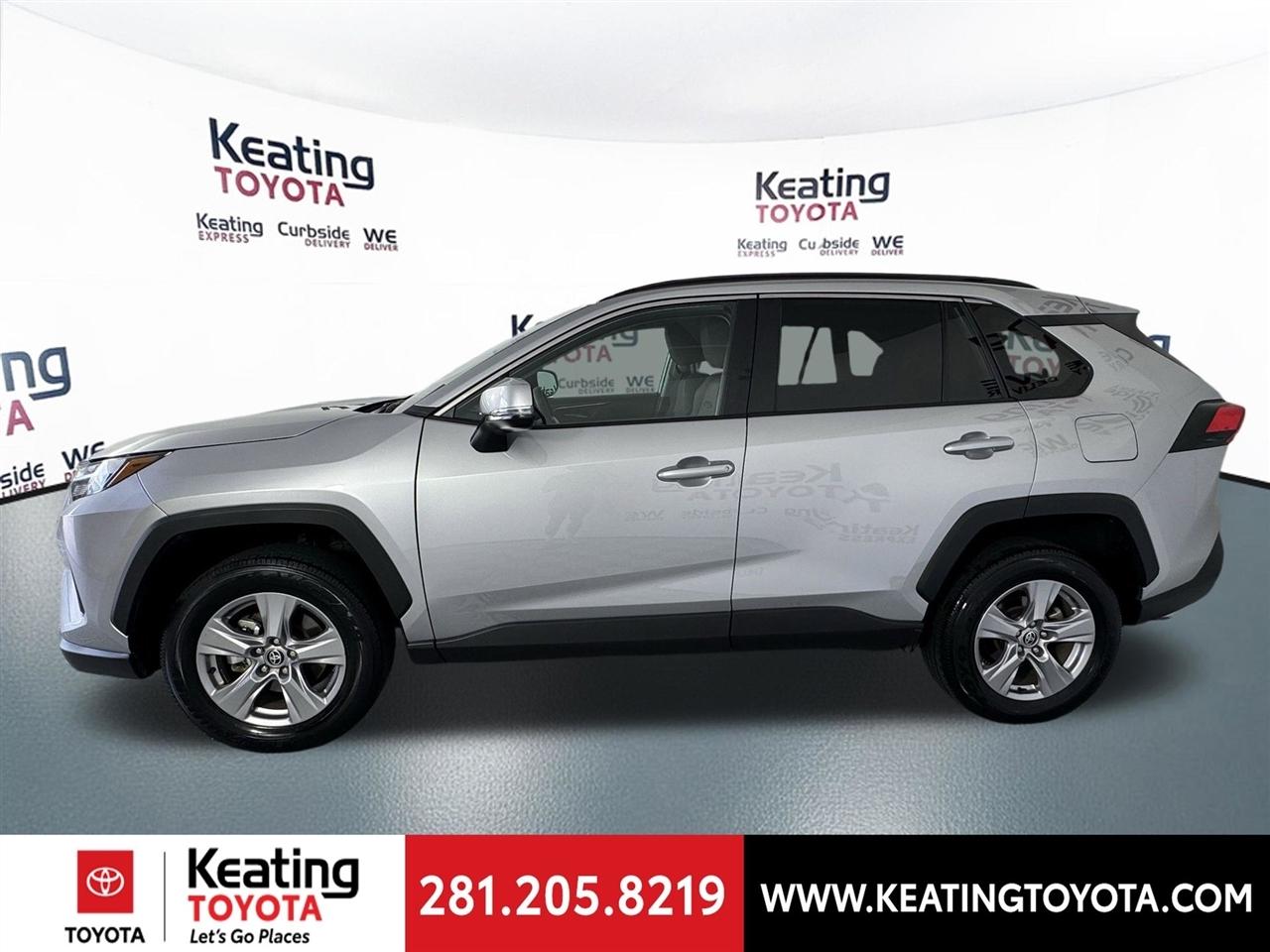 Toyota RAV4 XLE 2025