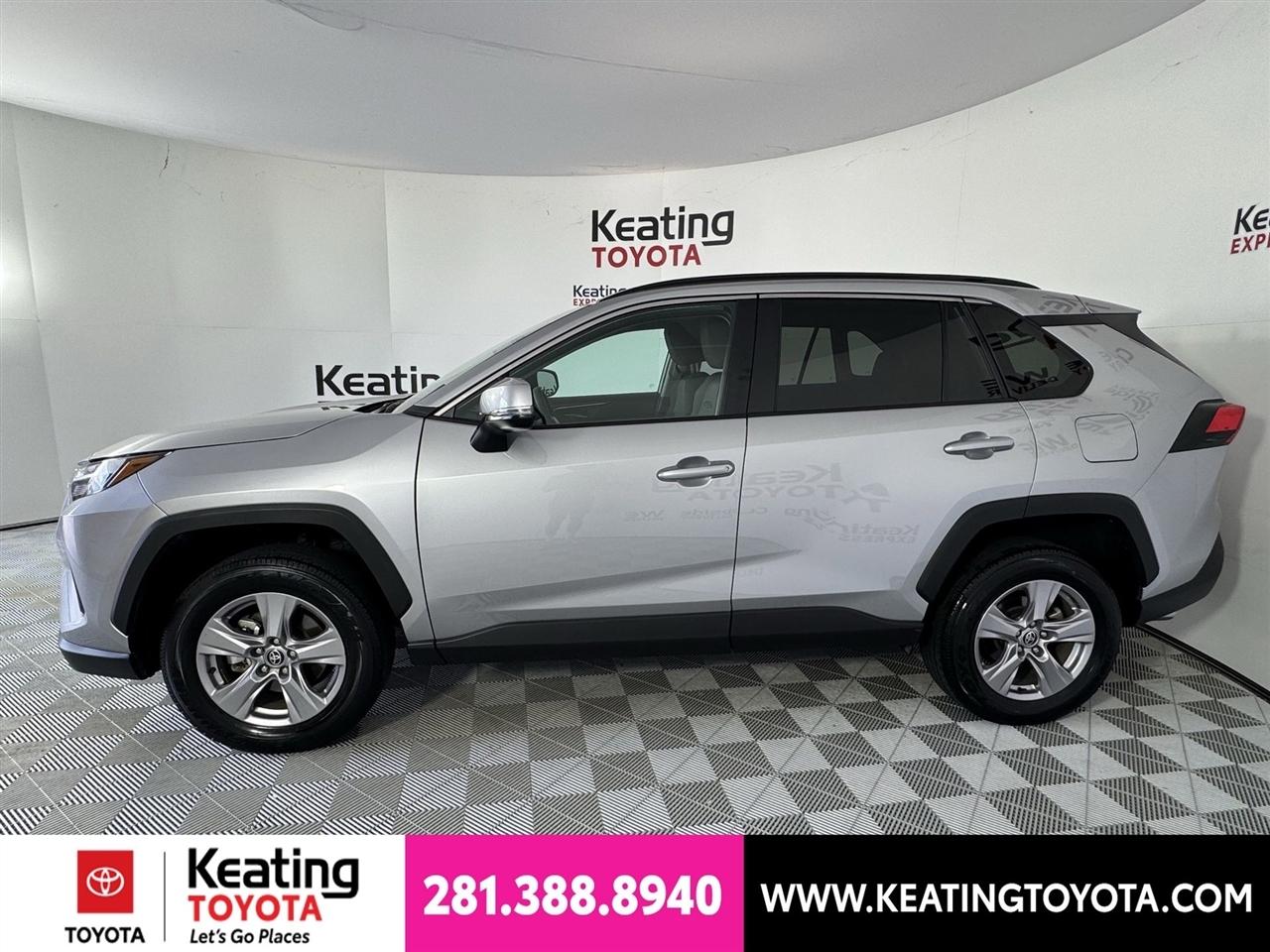 Toyota RAV4 XLE 2025