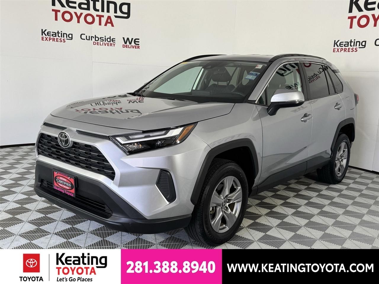 Toyota RAV4 XLE 2025