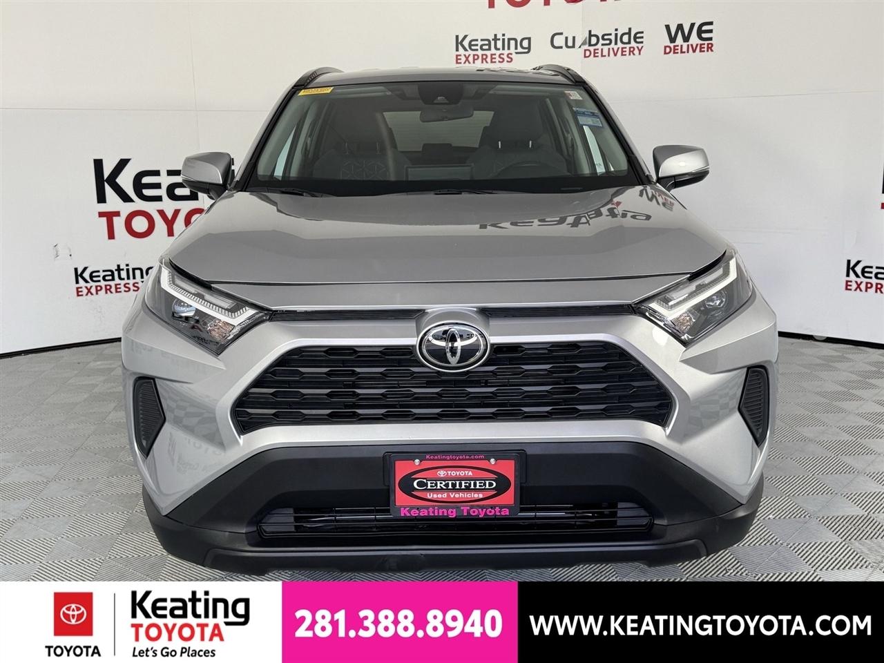 Toyota RAV4 XLE 2025