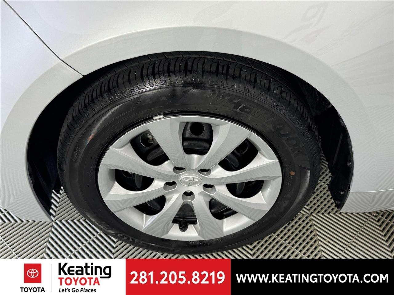 Toyota Corolla LE 2025