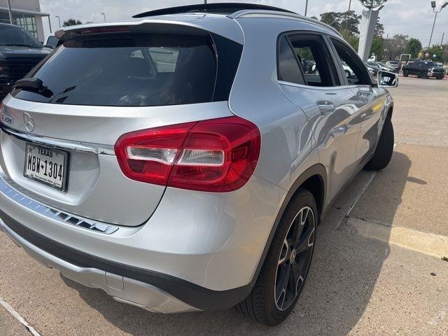 Mercedes-Benz GLA-Class GLA250 2019