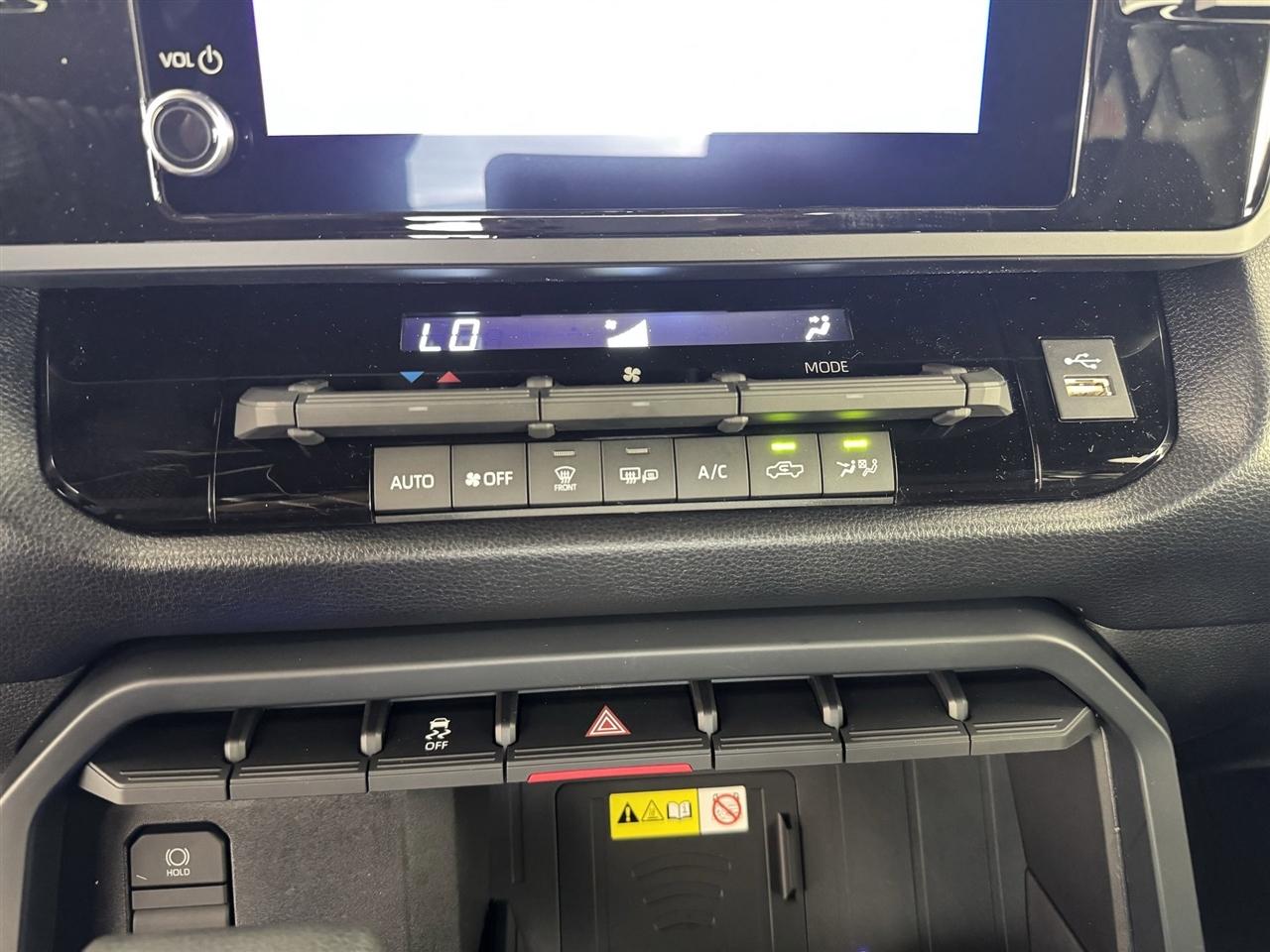 Toyota Tundra SR5 CrewMax 2WD 2026