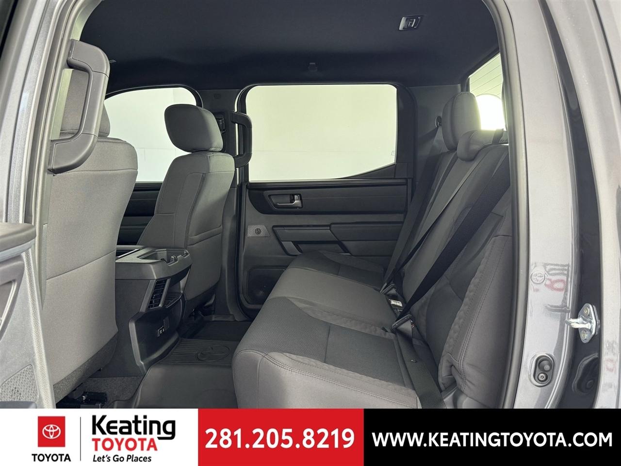 Toyota Tundra SR5 CrewMax 2WD 2026