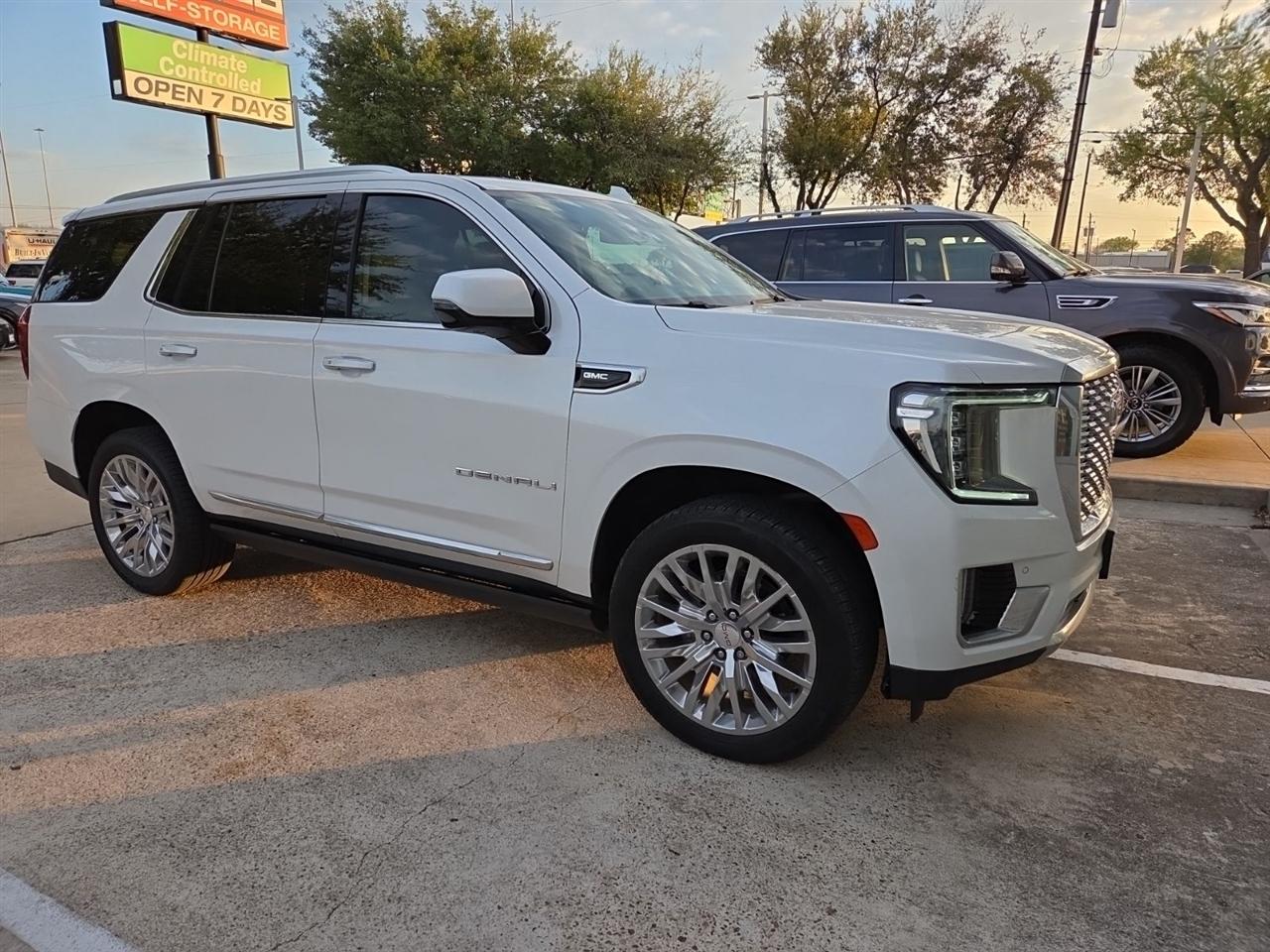 GMC Yukon Denali 2WD 2023