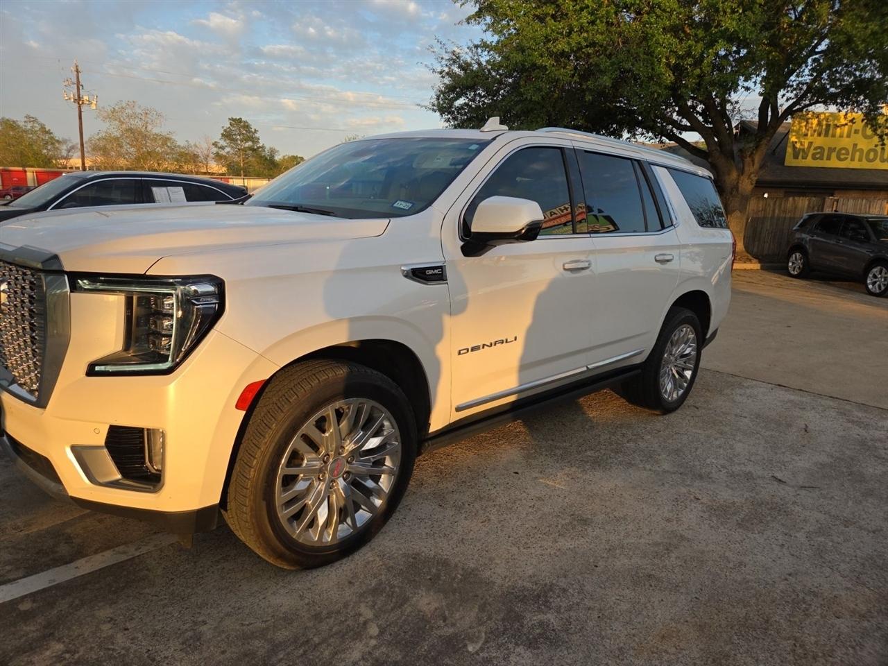 GMC Yukon Denali 2WD 2023