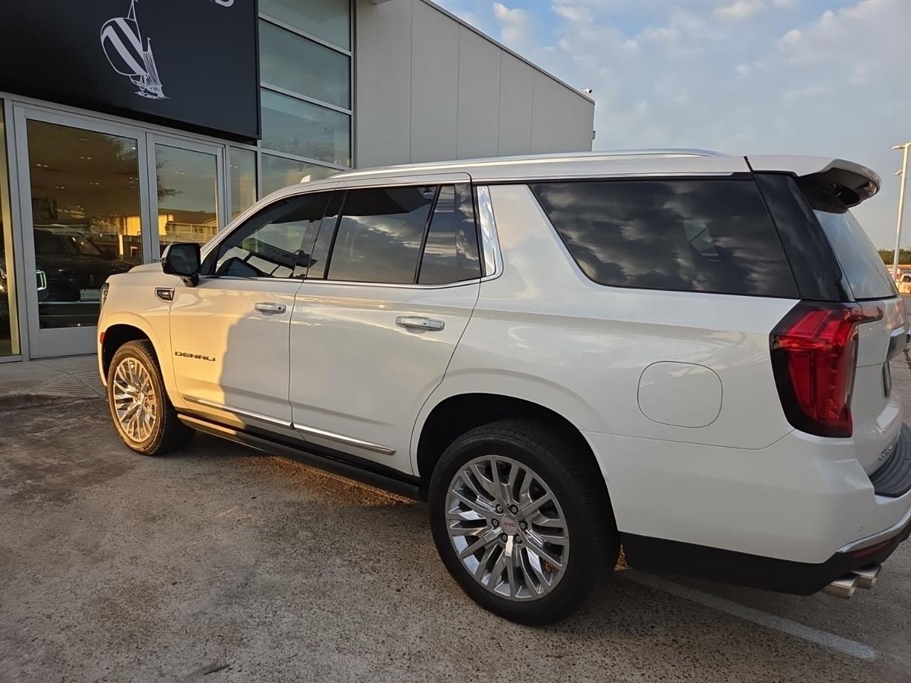 GMC Yukon Denali 2WD 2023