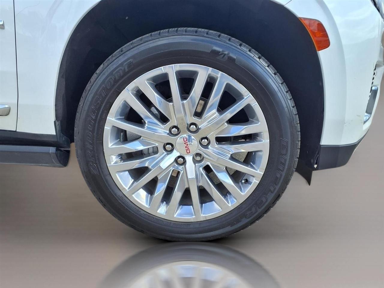 GMC Yukon Denali 2WD 2023