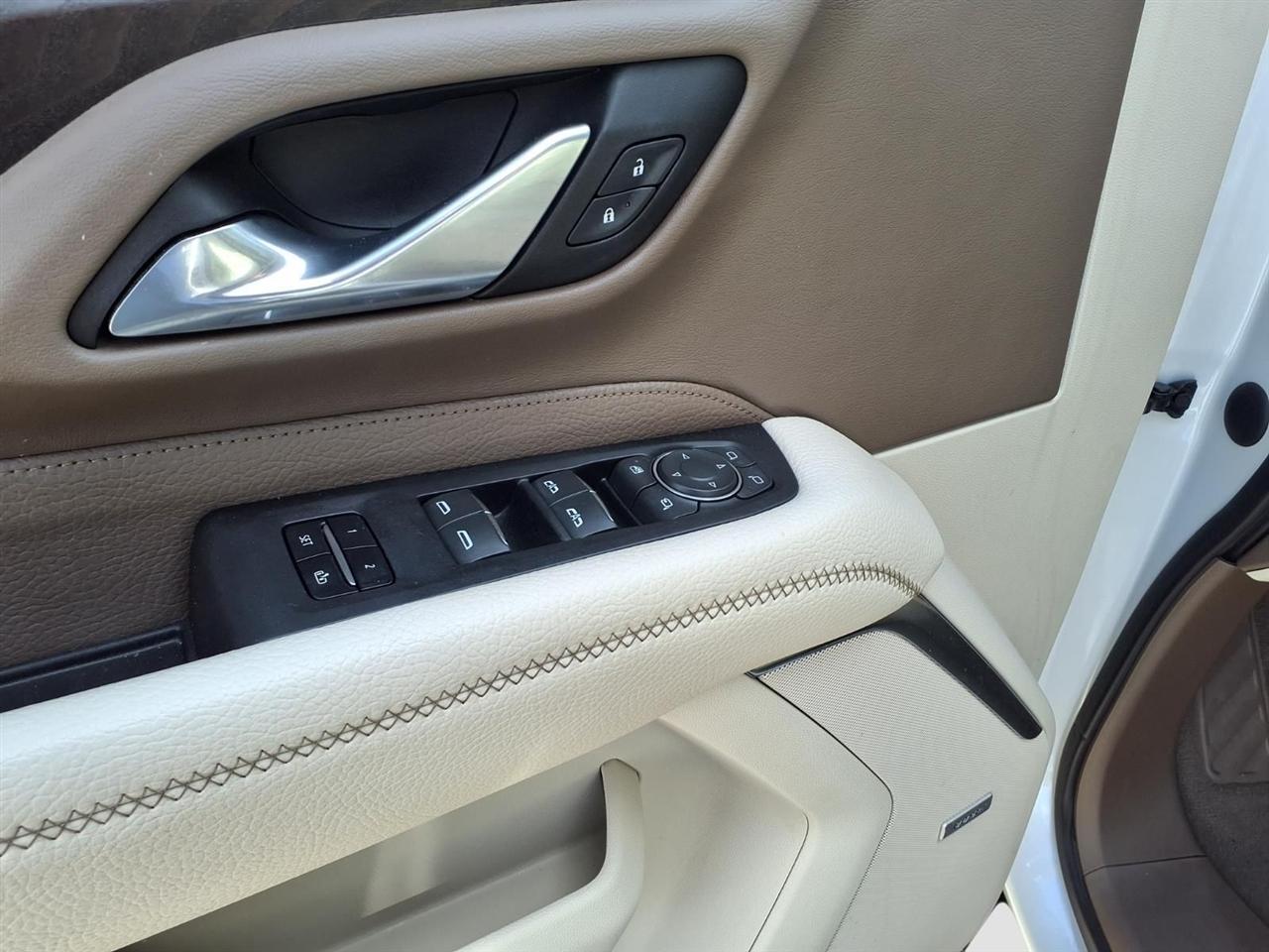 GMC Yukon Denali 2WD 2023