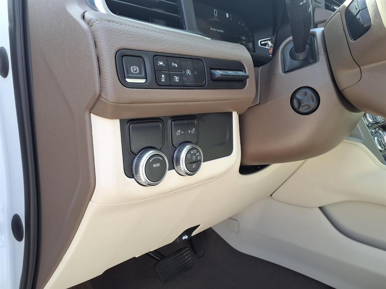 GMC Yukon Denali 2WD 2023