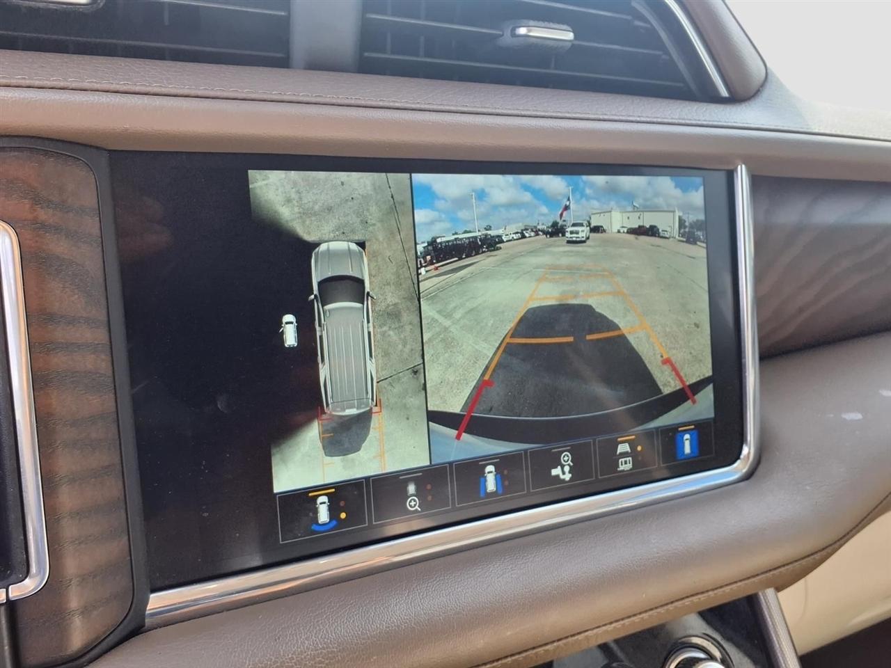 GMC Yukon Denali 2WD 2023