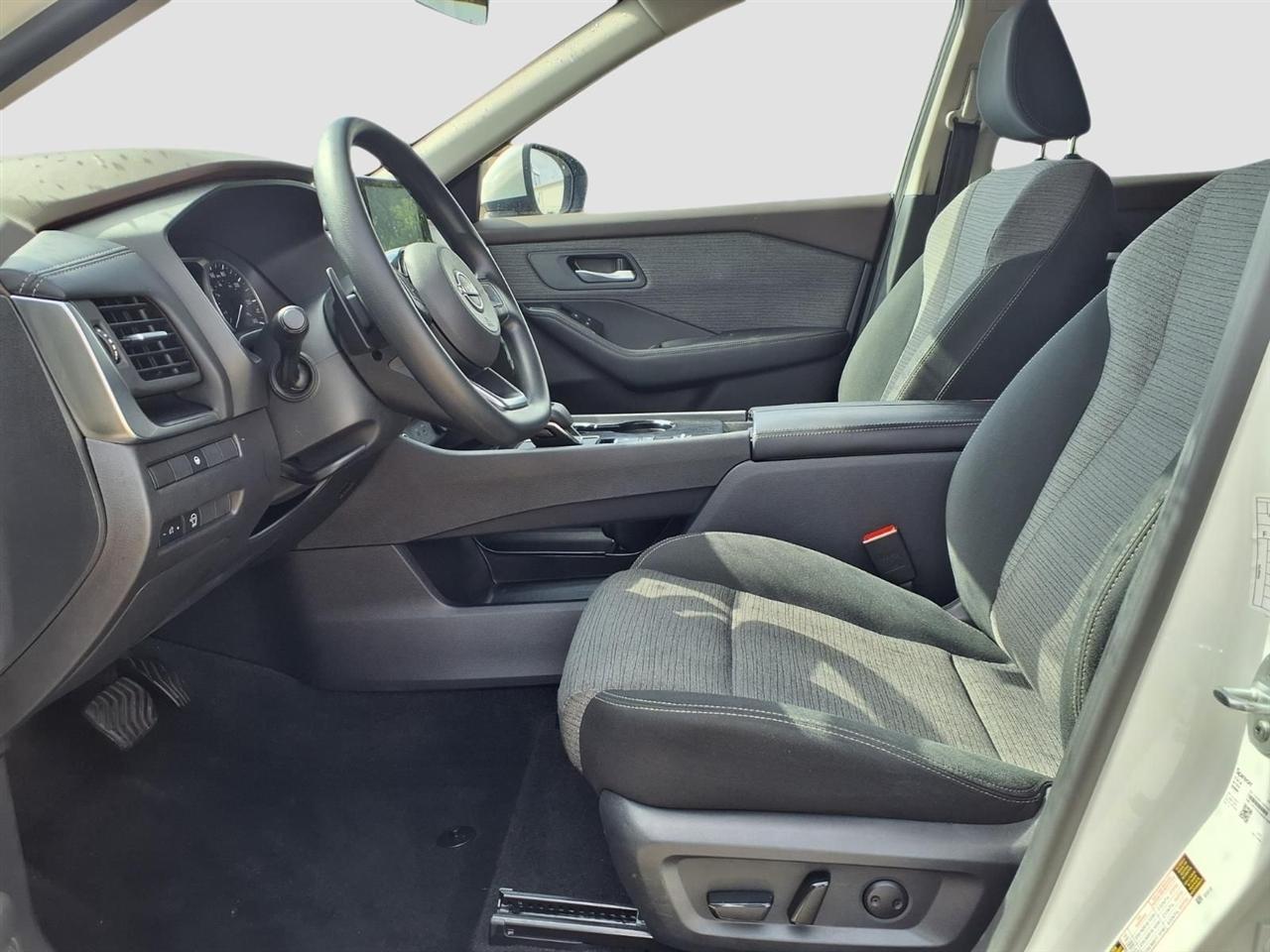 Nissan Rogue SV 2023