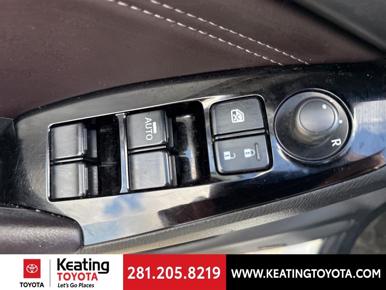 Mazda MAZDA3 s Touring AT 4-Door 2018