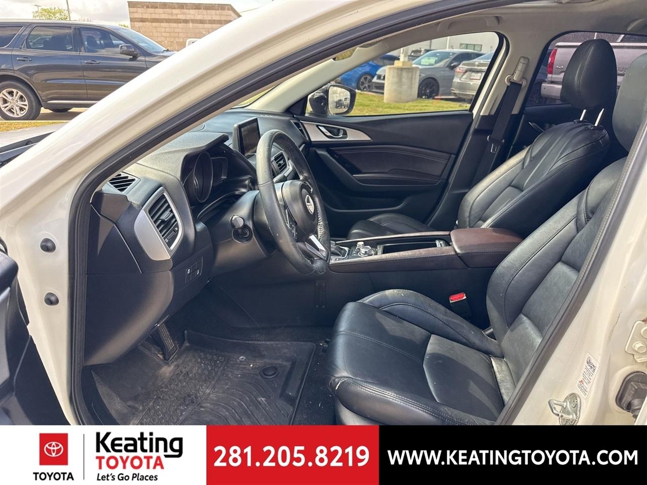 Mazda MAZDA3 s Touring AT 4-Door 2018