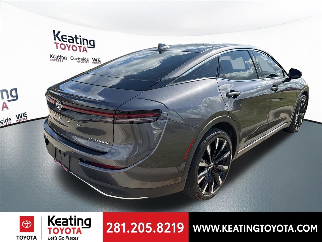 Toyota Crown Platinum 2023