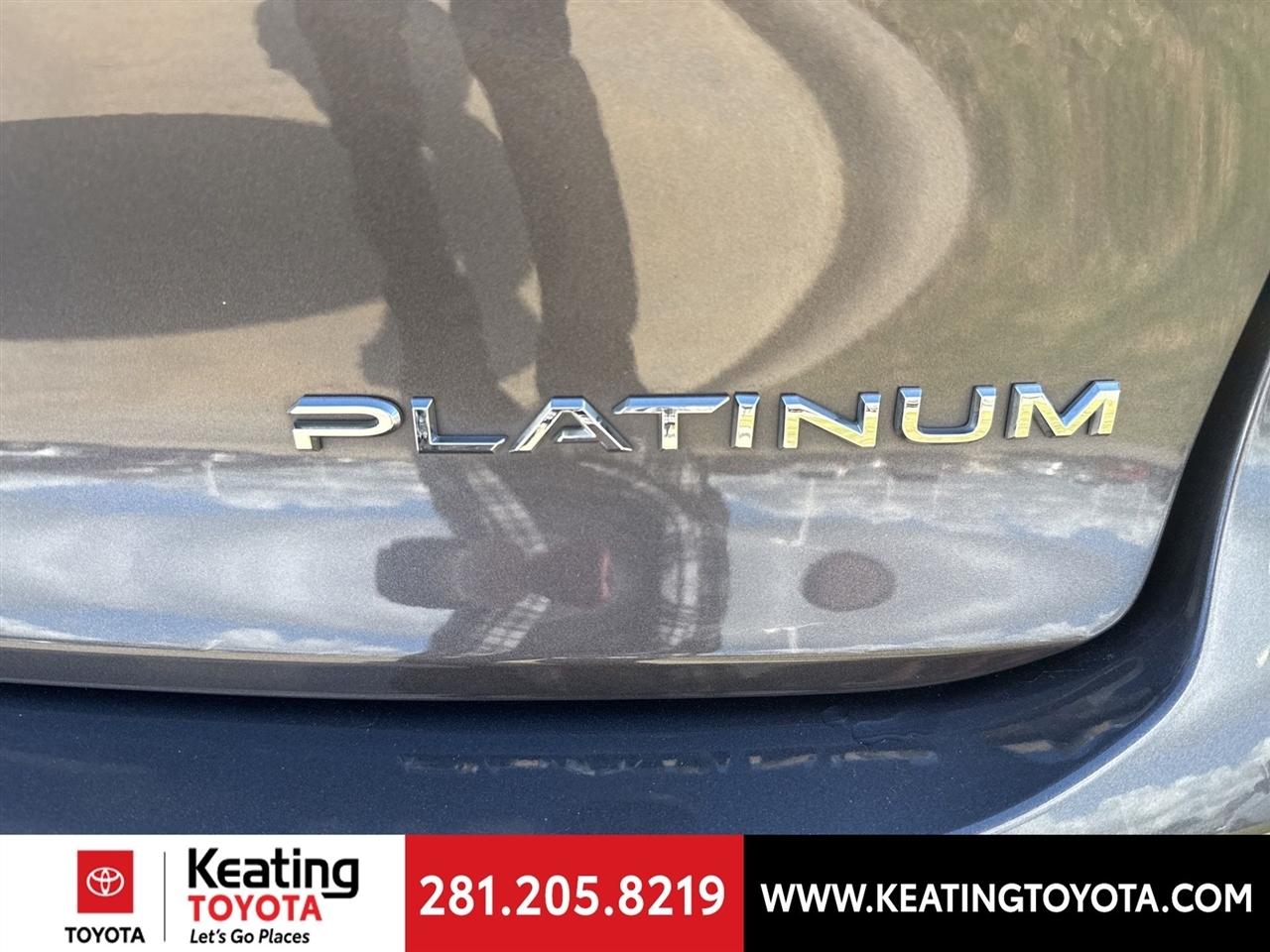 Toyota Crown Platinum 2023