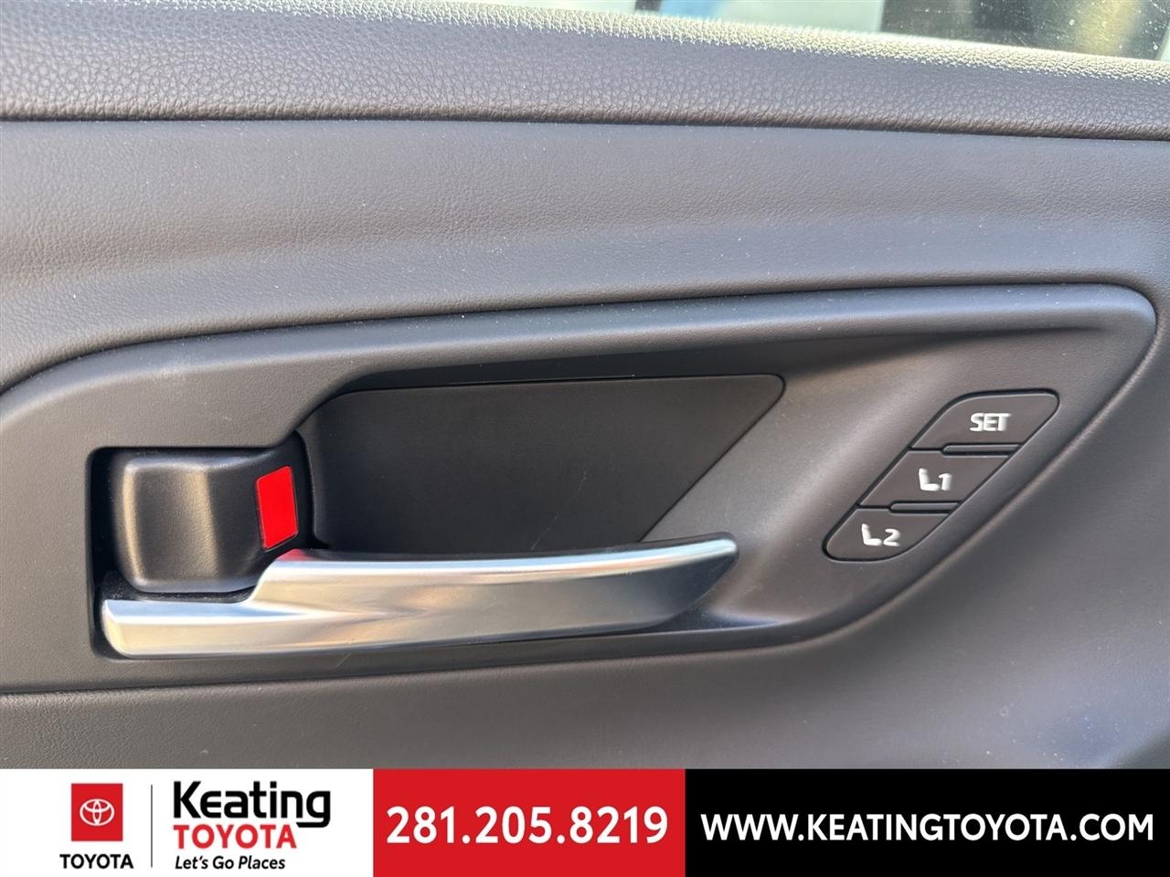 Toyota Crown Platinum 2023