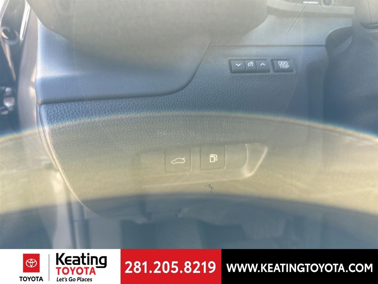 Toyota Crown Platinum 2023