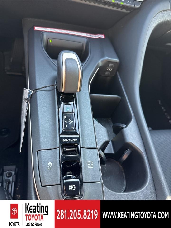 Toyota Crown Platinum 2023