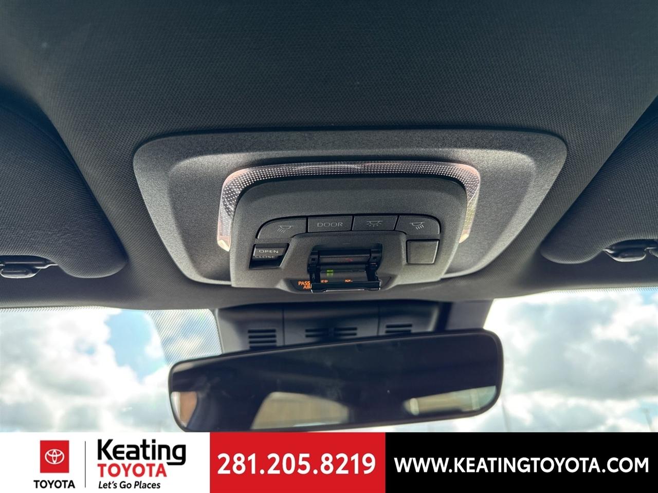 Toyota Crown Platinum 2023