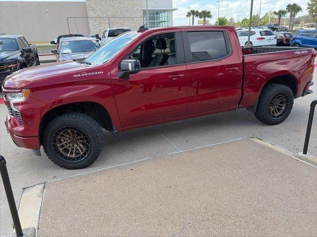 Chevrolet Silverado 1500 RST Crew Cab 4WD 2022