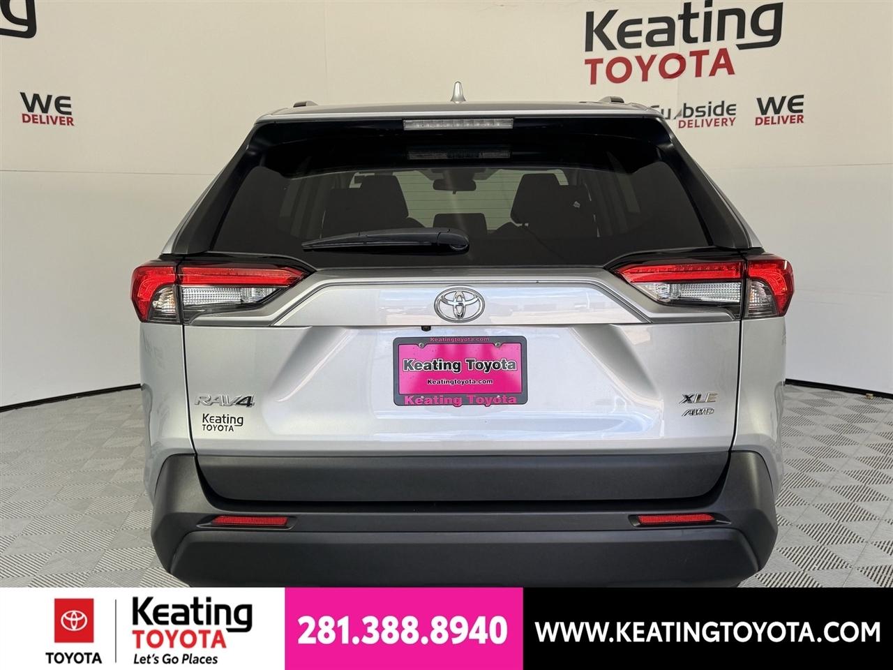 Toyota RAV4 XLE AWD 2023