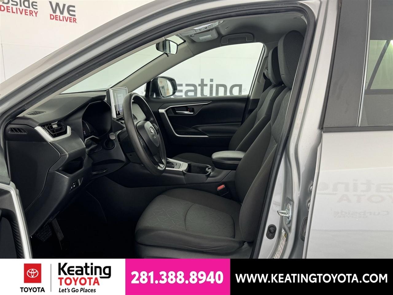 Toyota RAV4 XLE AWD 2023