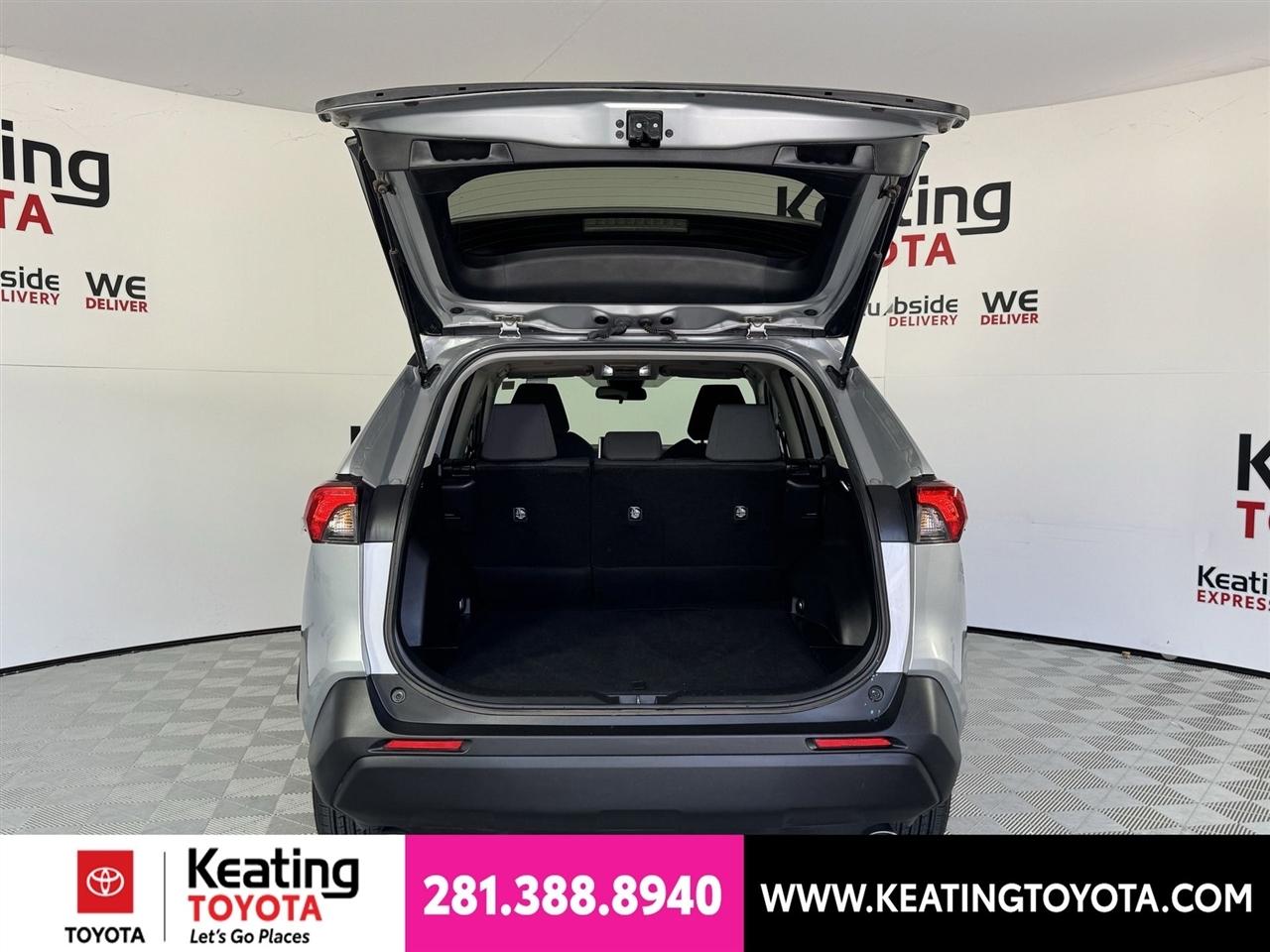 Toyota RAV4 XLE AWD 2023