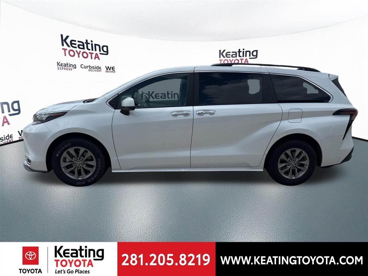 Toyota Sienna XLE 7-Passenger 2024