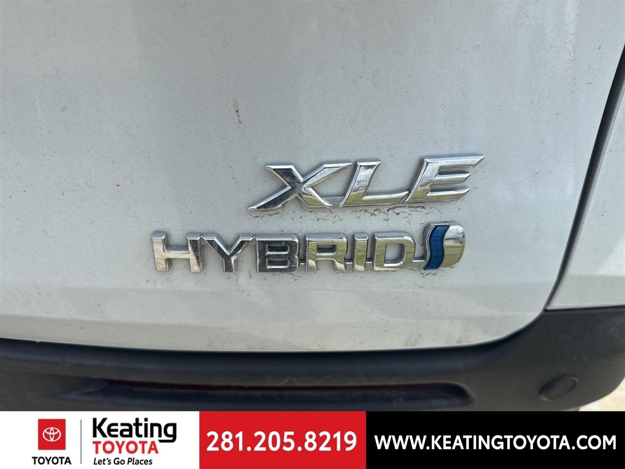 Toyota Sienna XLE 7-Passenger 2024