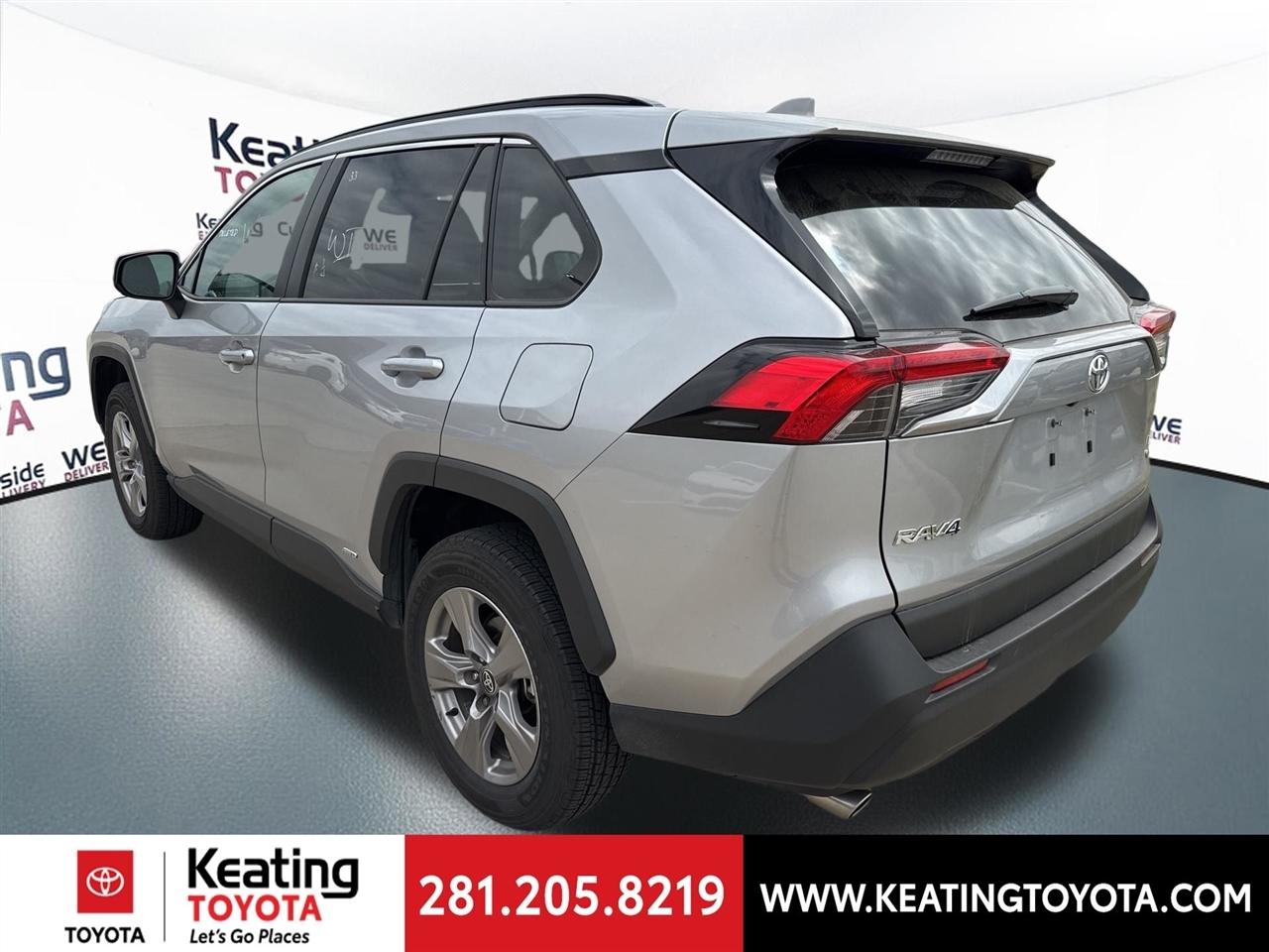 Toyota RAV4 Hybrid LE 2025