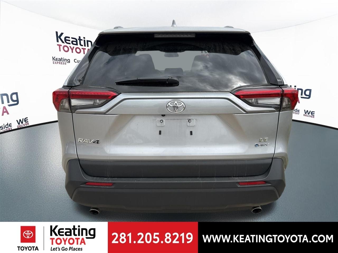 Toyota RAV4 Hybrid LE 2025