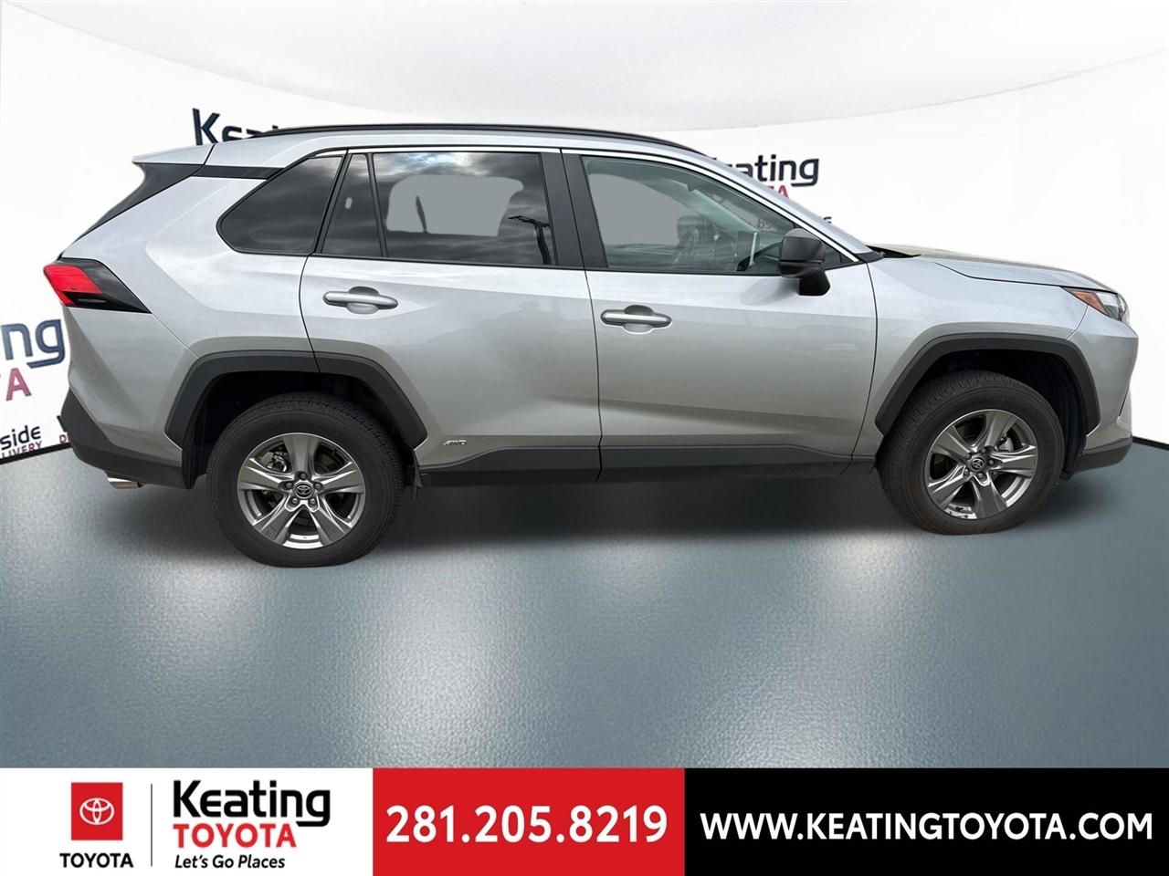 Toyota RAV4 Hybrid LE 2025