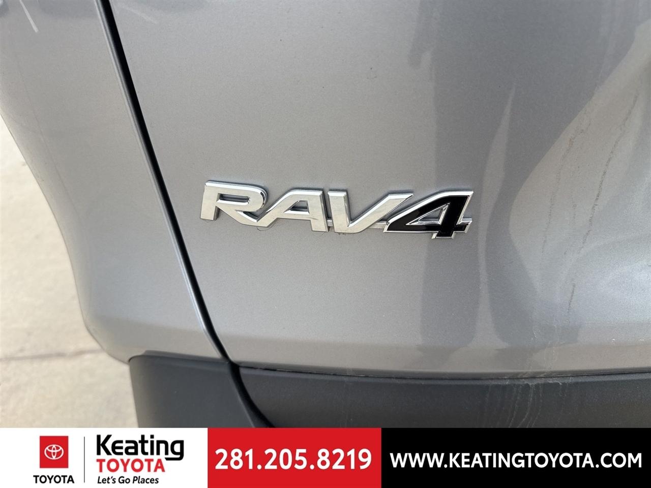 Toyota RAV4 Hybrid LE 2025