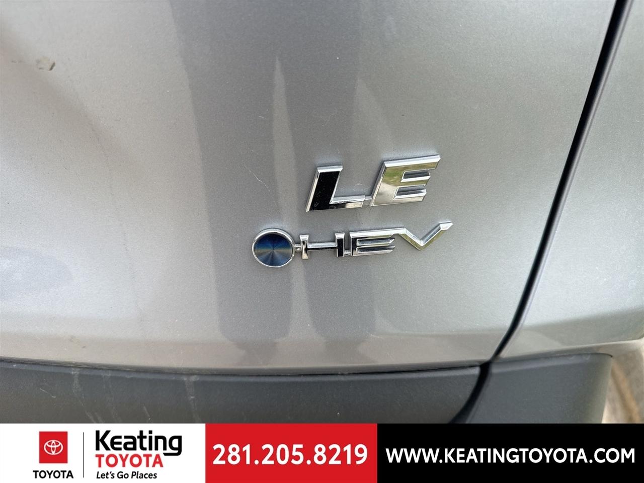 Toyota RAV4 Hybrid LE 2025